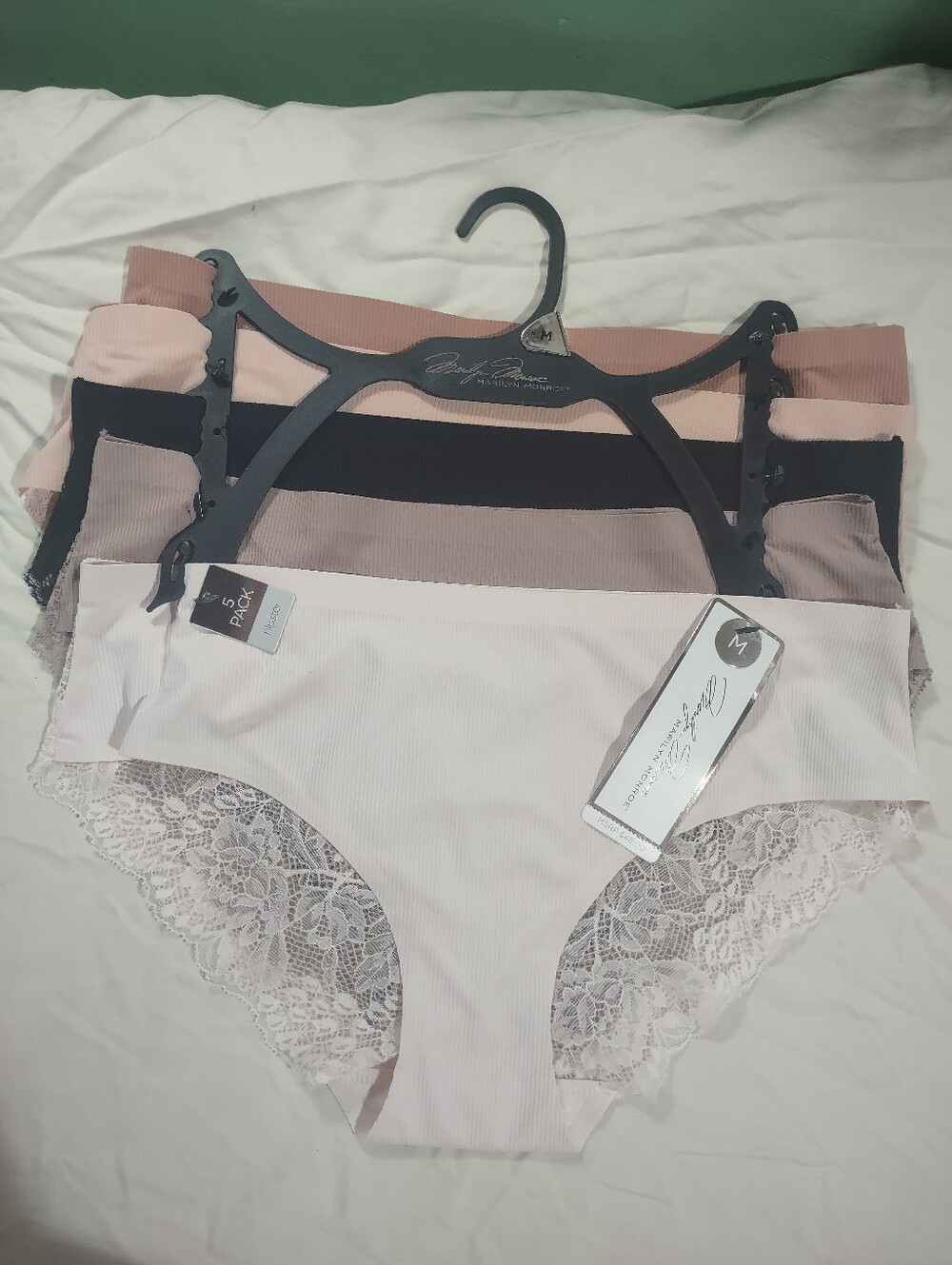 Seamless Lace-Trim Hipster Panty - 4 Pack (Blush, Mauve, Black, Taupe)